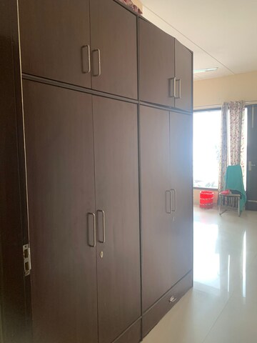Furnished Amenities in 3 BHK Builder Floor at Ansal Sushant Lok I, Sector 43 – for Rent