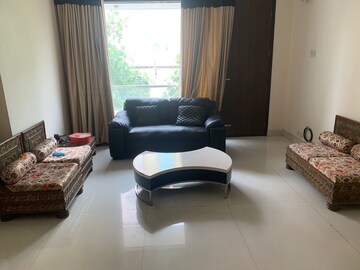 Living Room in 3 BHK Builder Floor at Ansal Sushant Lok I, Sector 43 – for Rent