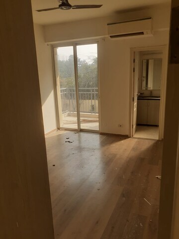 Room in 2 BHK Apartment at Godrej Aria, Sector 79 – for Rent