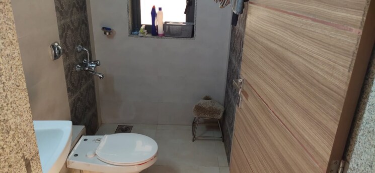 Bathroom, ashirwad-chs-dadar 2 Bedroom 725 Sq.Ft. Apartment In Dadar West Mumbai 8028199