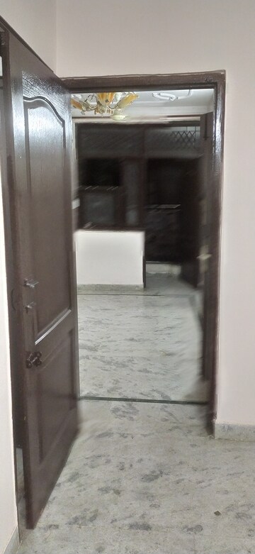 Furnished Amenities in 1 BHK Builder Floor at Kalkaji – for Rent