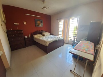 Room in 2.5 BHK Apartment at Clover Highlands, Kondhwa – for Rent