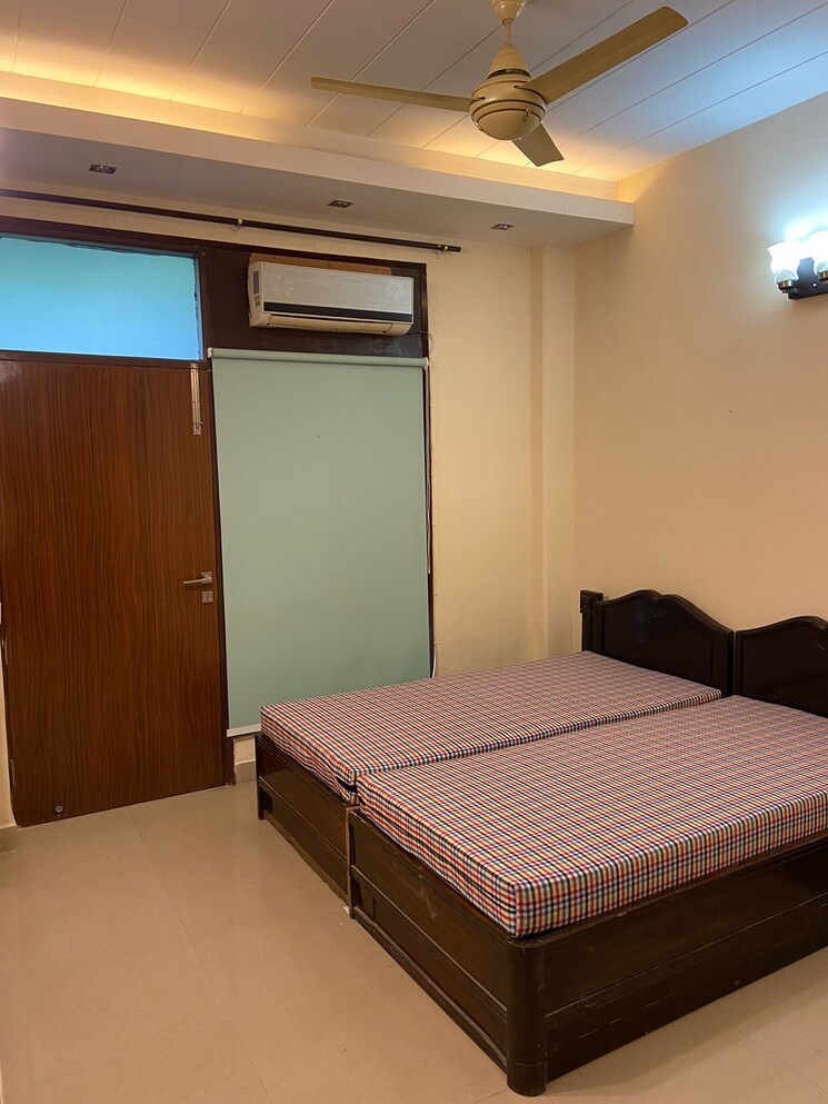 Room, ansal-sushant-lok-i 3 Bedroom 215 Sq.Yd. Builder Floor In Sector 43 Gurgaon 8028263
