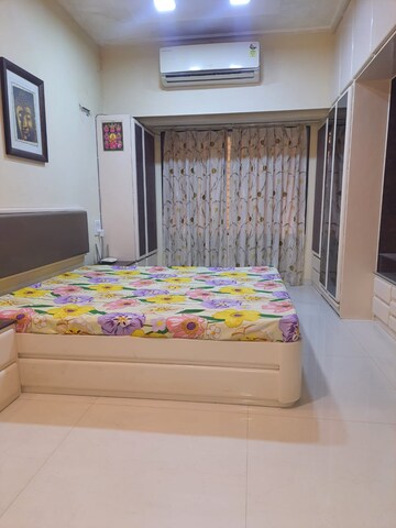 Master Bedroom in 2 BHK Apartment at Dadar West – for Rent