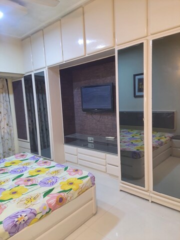 Master Bedroom in 2 BHK Apartment at Dadar West – for Rent