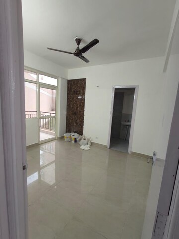 Room in 2 BHK Apartment at Pivotal Paradise, Sector 62 – for Rent