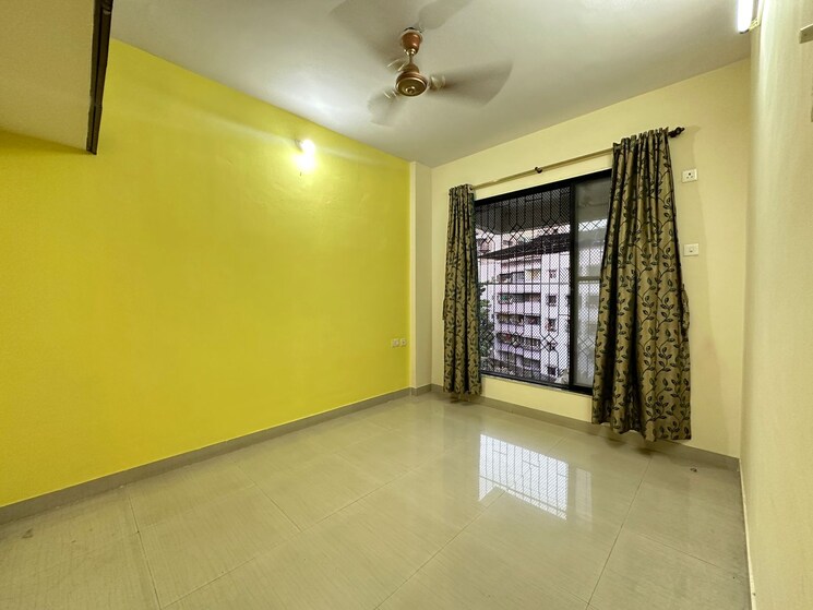 Room, dombivli west 2 Bedroom 675 Sq.Ft. Apartment In Dombivli West Thane 8028298