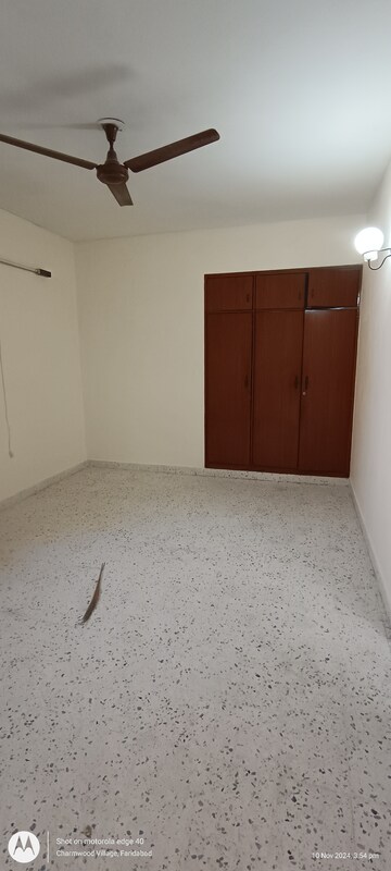 Furnished Amenities in 2 BHK Apartment at Eros Southend Apartments, Charmwood Village – for Rent