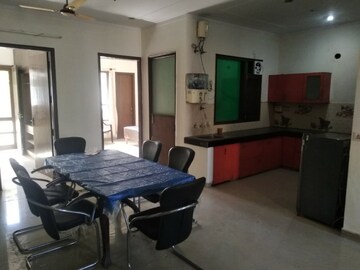 Living Room in 4 BHK Apartment at Old DLF Colony, Sector 14 – for Rent