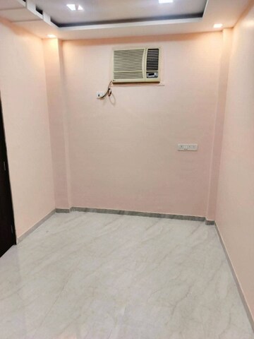Room in 1 BHK Apartment at Realtech Heights, Vasai – for Sale