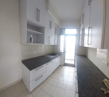 Kitchen in 2.5 BHK Apartment at Vatika Lifestyle Homes, Sector 83 – for Rent