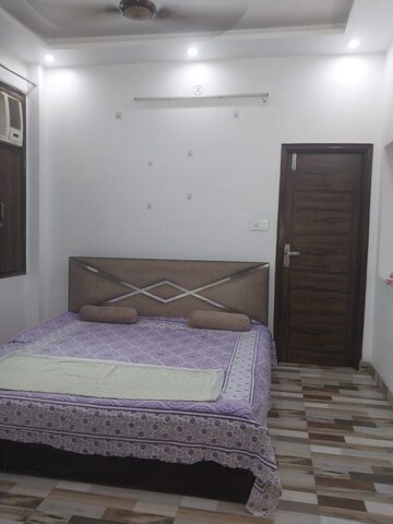 Bedroom in 1 BHK Apartment at Paschim Vihar – for Rent