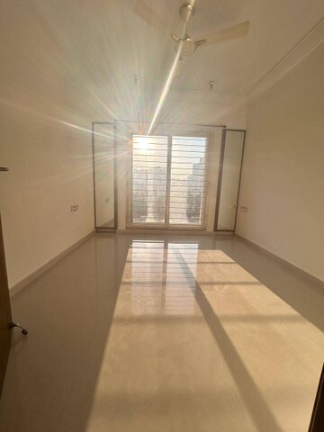 Room in 1 BHK Apartment at Sterling Heights Vasai East, Vasai East – for Sale