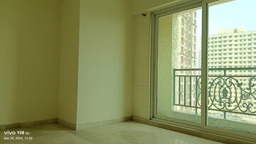 Room in 2 BHK Apartment at Siddhi Highland Springs, Dhokali – for Rent