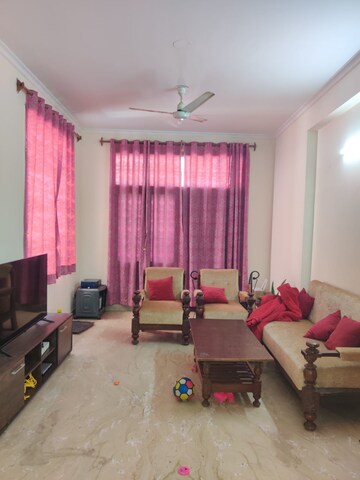 Master Bedroom in 2 BHK Independent House at Ansal Plaza Sector-23, Sector 23 – for Rent