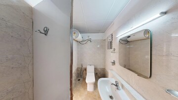 Bathroom in 4 BHK Apartment at Hara Vijaya Heights, Kanakapura Road – for Sale
