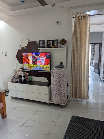 Furnished Amenities in 3 BHK Apartment at Casa Woodstock, Sector 16c Greater Noida – for Sale