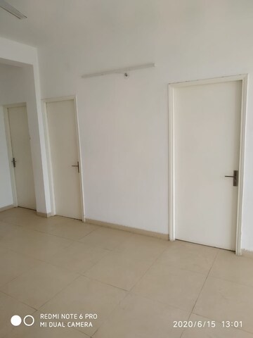 Room in 3 BHK Builder Floor at Vatika Primrose Floors, Sector 82 – for Rent