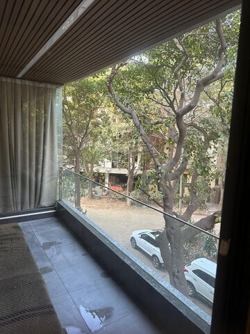 Balcony in 4 BHK Builder Floor at Abw Tower, Sector 25 – for Rent