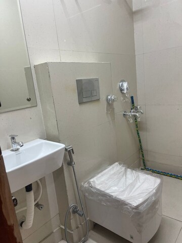 Master Bedroom in 4 BHK Builder Floor at Sector 21c – for Rent