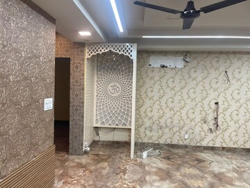 Living Room in 4 BHK Builder Floor at Sector 21c – for Rent