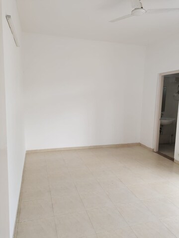 Room in 2 BHK Builder Floor at Vatika India Next Iris Floors, Sector 82 – for Rent
