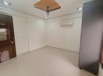 Room in 1 BHK Builder Floor at Sector 47 – for Rent