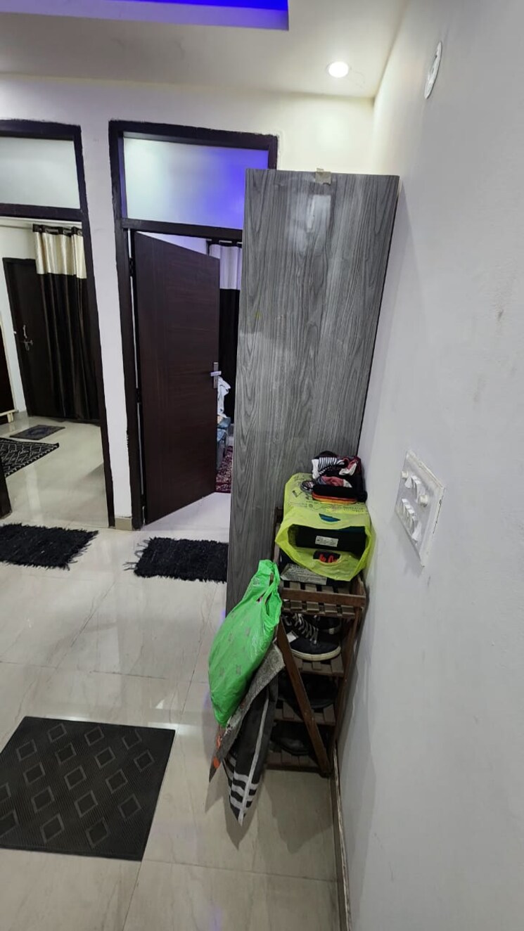 Living Room, sector 73 2 Bedroom 1050 Sq.Ft. Builder Floor In Sector 73 Noida 8028682