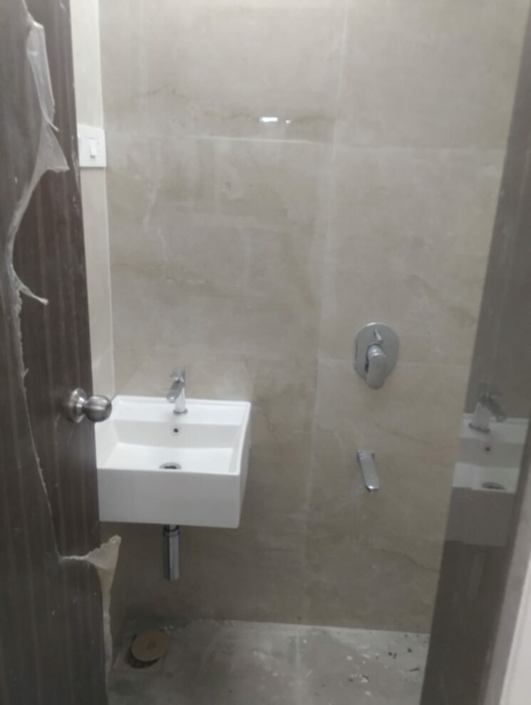 Bathroom, modispaces-valley-view 2 Bedroom 628 Sq.Ft. Apartment In Borivali West Mumbai 8028700