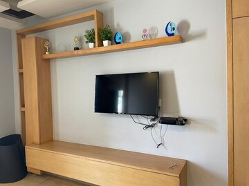 Master Bedroom in 4 BHK Villa at Vipul Tatvam Villas, Sector 48 – for Rent
