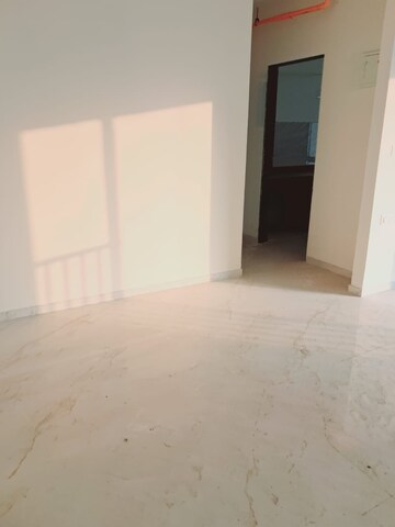 Room in 2 BHK Apartment at Sri Zynergy, Suman Nagar – for Rent