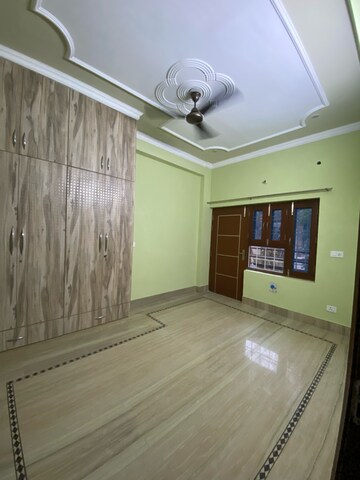 Room in 3 BHK Independent House at Ansal Plaza Gurgaon, Carterpuri – for Rent