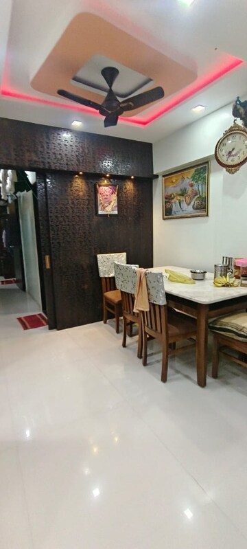 2 BHK Apartment For Rent in Kurla West