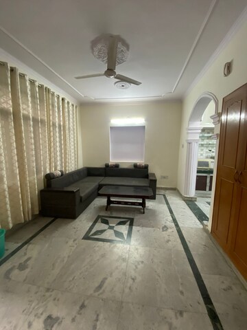Kitchen in 2 BHK Independent House at Unitech Infospace, Sector 21 – for Rent