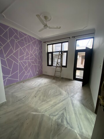 Bedroom in 3 BHK Independent House at Ansal Plaza Sector-23, Carterpuri – for Rent