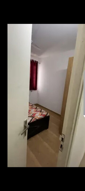 Bedroom in 2 BHK Apartment at Tulip Lemon, Sector 69 – for Rent