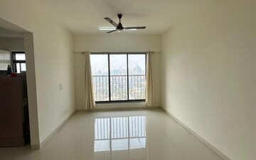 2 BHK Apartment For Rent in Omkar Signet, Malad East