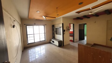 Room in 2.5 BHK Apartment at Everest World Aspen, Dhokali – for Rent
