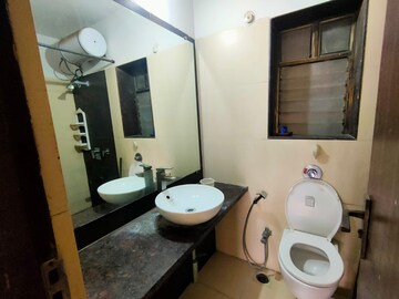 Master Bedroom in 1 BHK Apartment at K Raheja Palm Court, Malad West – for Rent