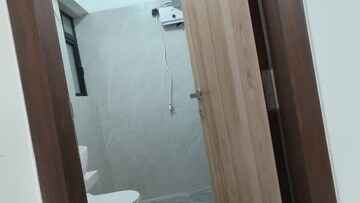 Master Bedroom in 2 BHK Apartment at Diamond Park, Santacruz East – for Rent