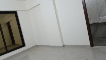 Room in 2 BHK Apartment at Diamond Park, Santacruz East – for Rent