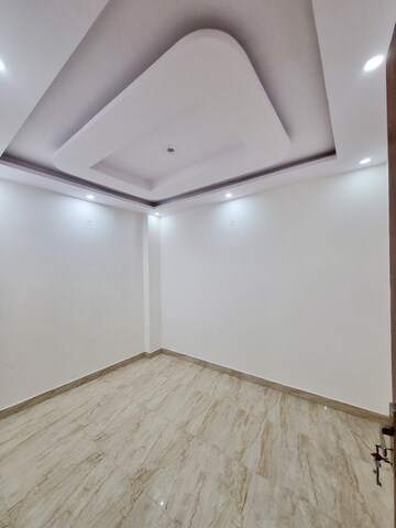 Room in 3 BHK Builder Floor at Laxmi Nagar – for Sale