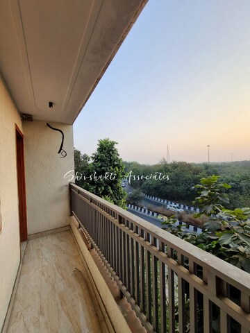 Balcony in 3 BHK Builder Floor at Laxmi Nagar – for Sale
