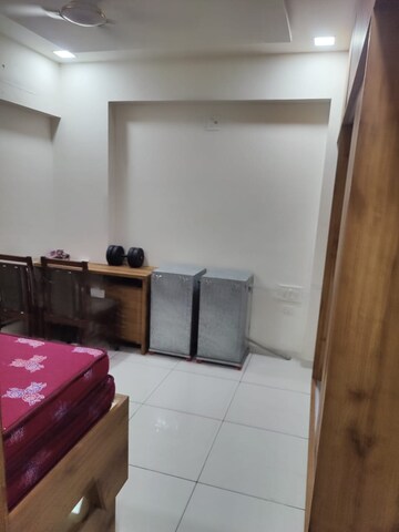 Furnished Amenities in 3 BHK Apartment at Vaishnodevi Circle – for Rent