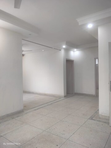 Room in 2 BHK Apartment at CGHS HEWO Apartments, Sector 56 – for Rent