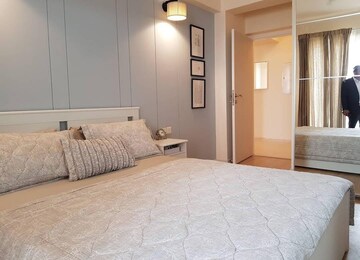 Bathroom in 3 BHK Apartment at DLF The Skycourt, Sector 86 – for Sale