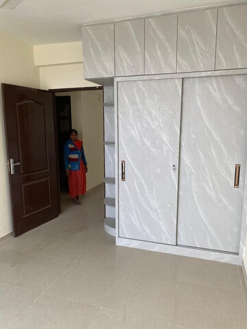 Bathroom in 3 BHK Apartment at Omaxe R2, Gomti Nagar – for Rent