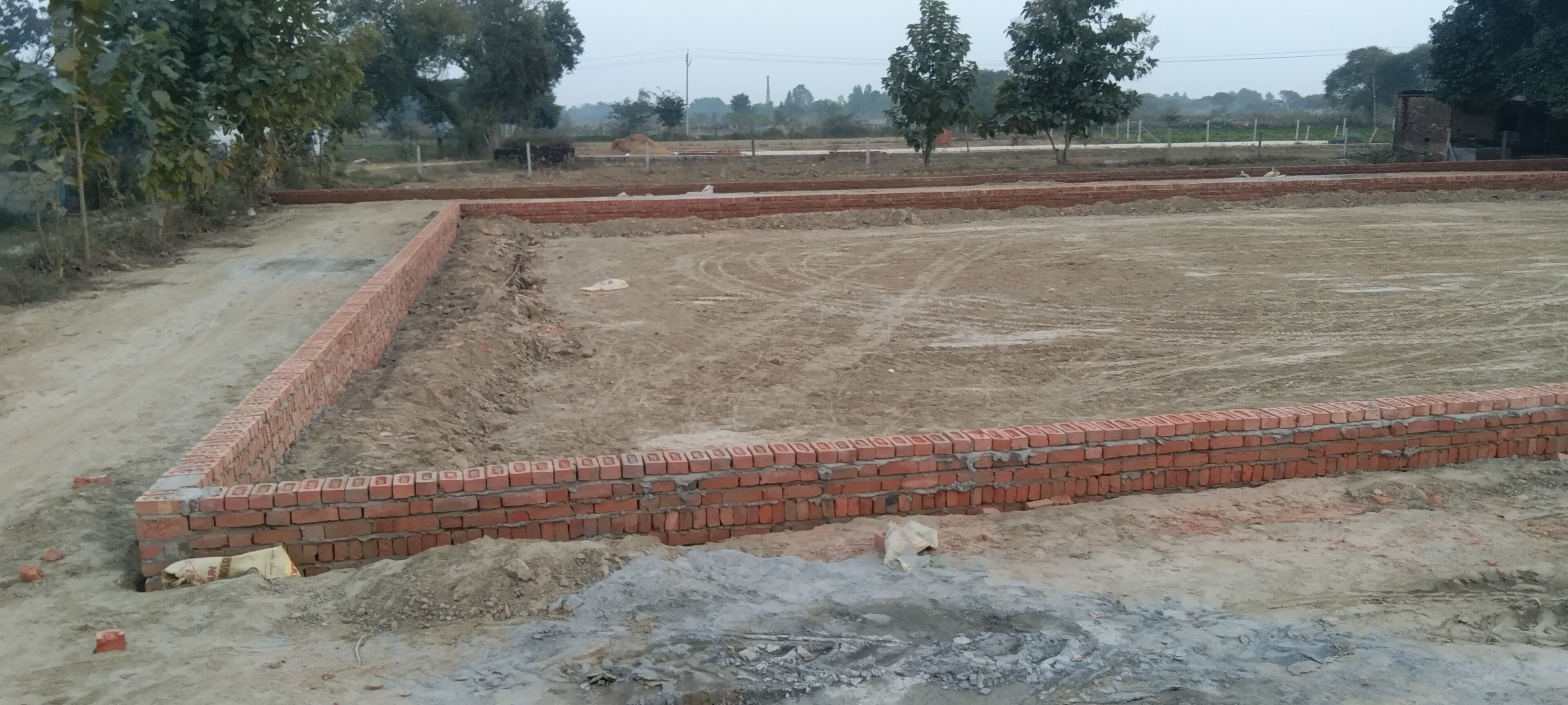 Plot For Sale in Hasanpur Khevali
