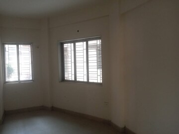 Room in 2.5 BHK Apartment at Behala Chowrasta – for Rent