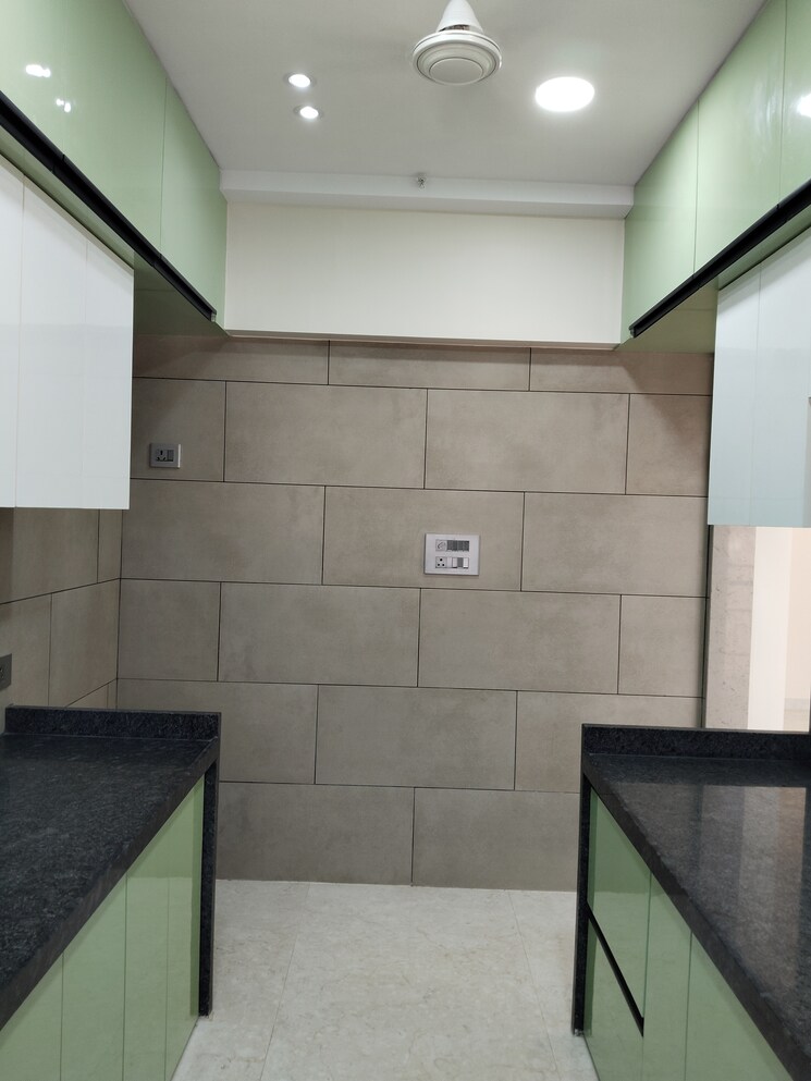 Kitchen, kabra-diamante 2 Bedroom 685 Sq.Ft. Apartment In Goregaon West Mumbai 8029120